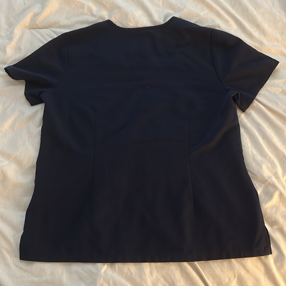 FIGS Scrubs - Picture 2 of 6